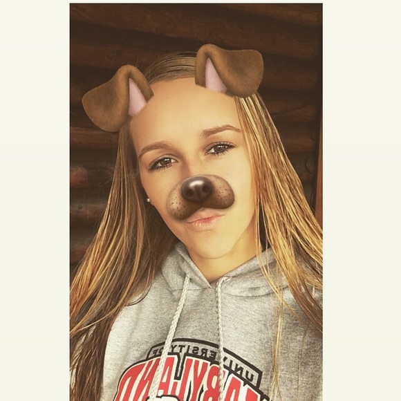 Meet your Posher, Taylar - Picture 1 of 1